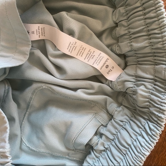 Lululemon HOTTY HOT SHORT II *LONG 4" - Picture 7 of 9